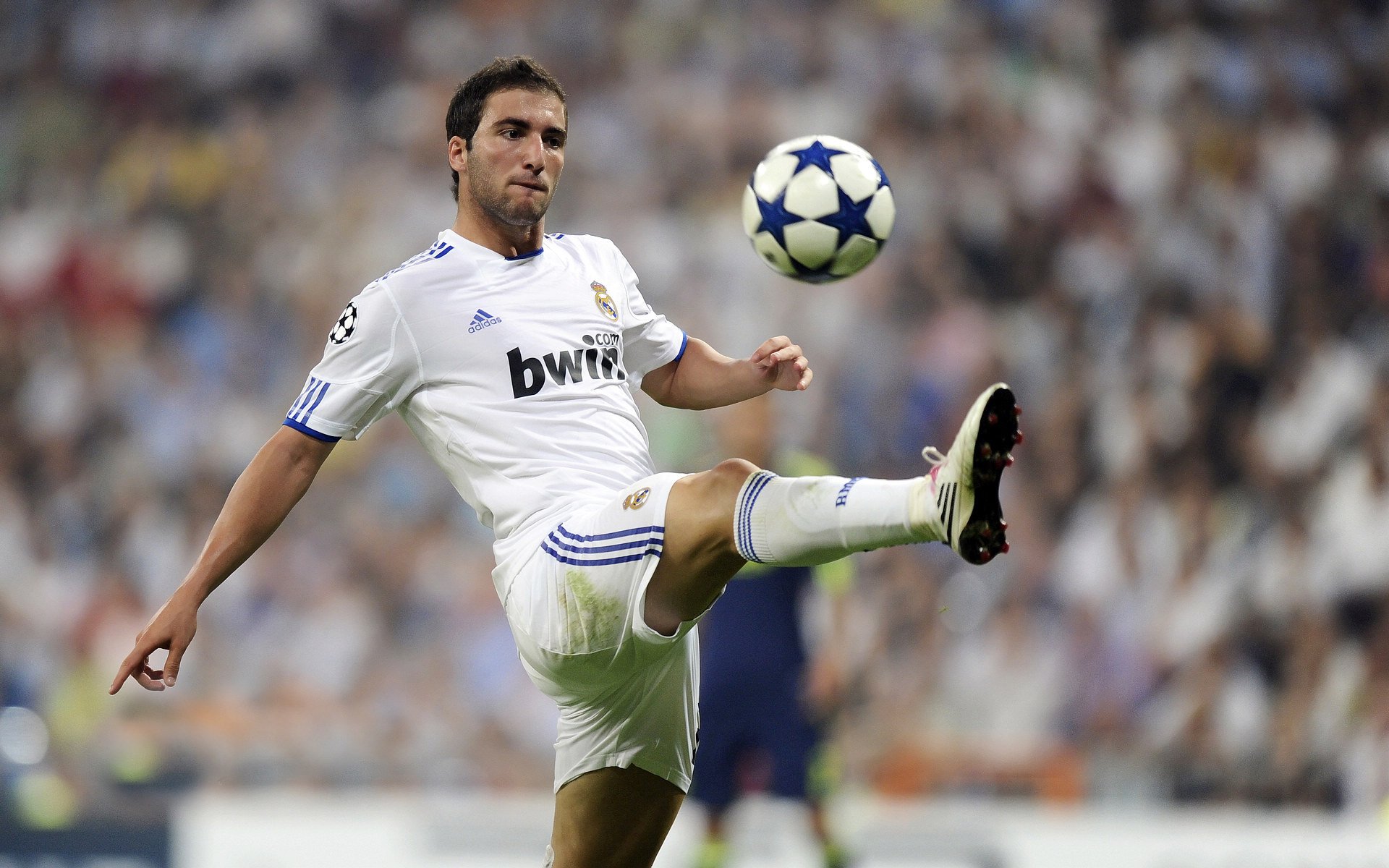 加维一锤定音!瑞士绝境翻盘瑞典,少年英雄改写北欧战局