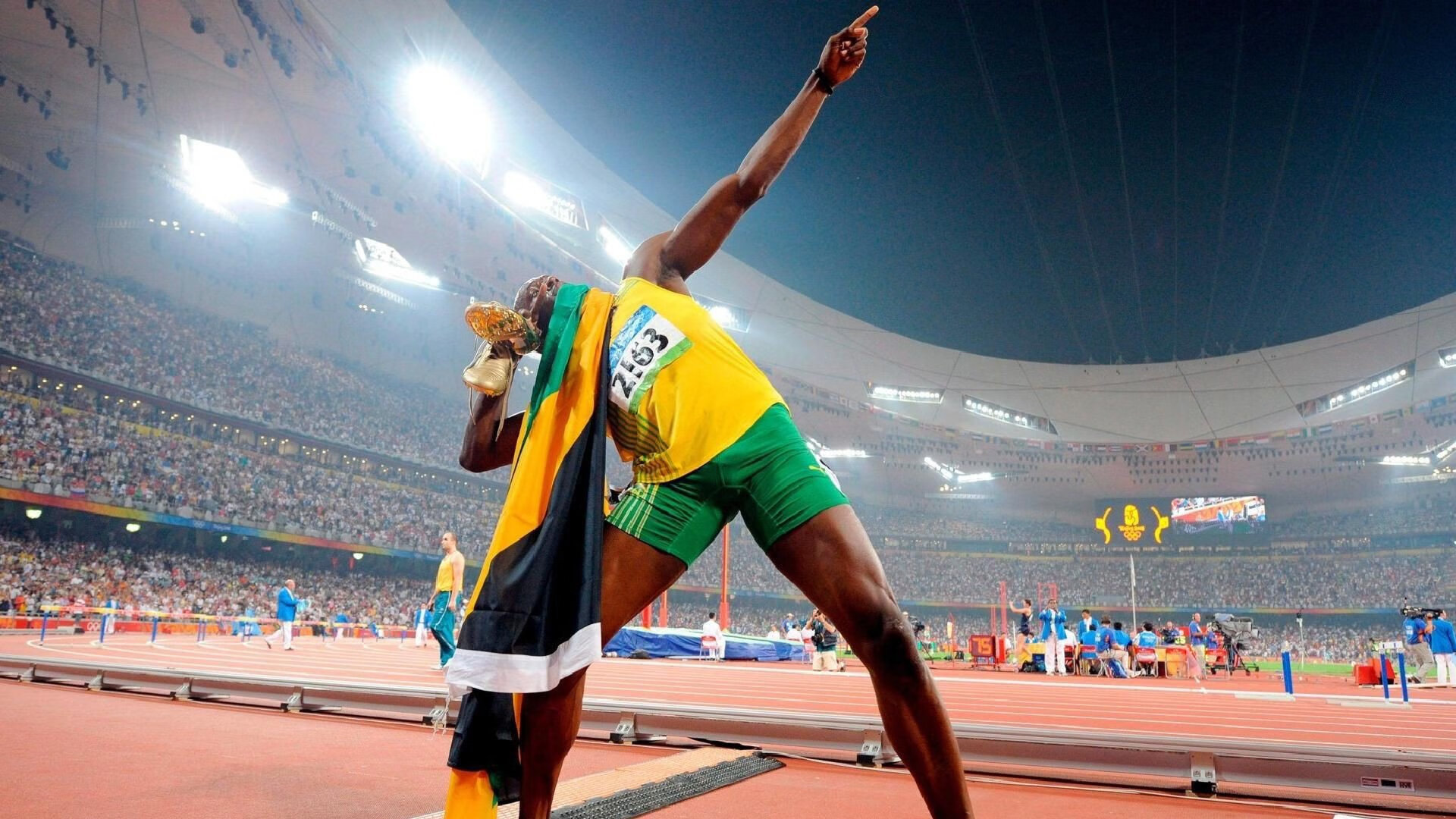 开云体育APP下载-绿茵绝杀与球台烈焰，当葡萄牙的奇迹遇见奥恰洛夫的统治力